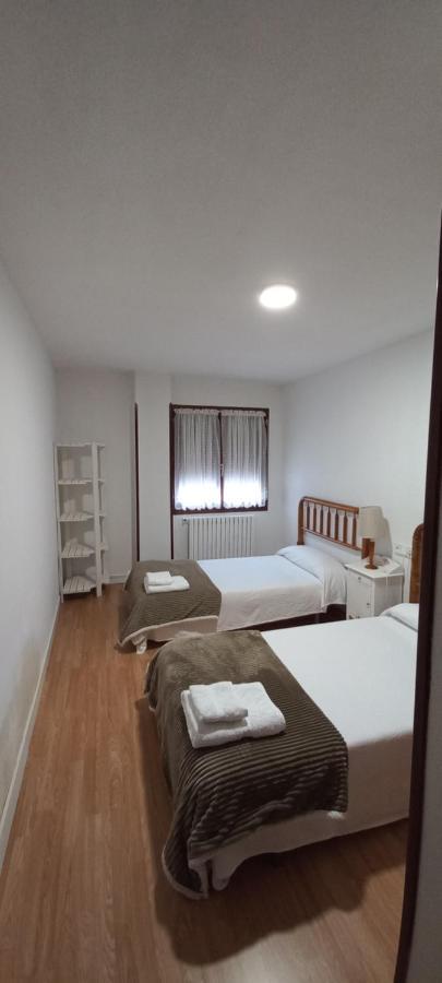 Mym Appartement Riaño Buitenkant foto